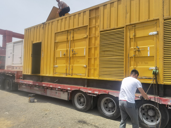 山阴汽油发电机对供油装置的要求